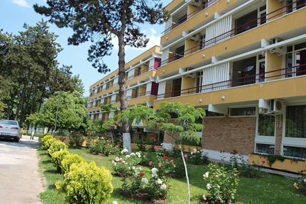 Hotel Sara Neptun Extérieur photo